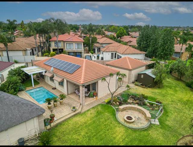 4 BEDROOM HOUSE FOR SALE IN AMBERFIELD GLEN